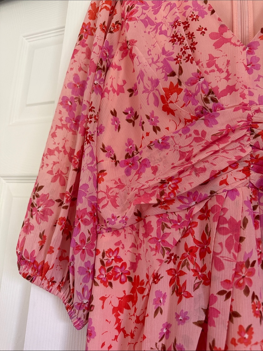DKNY Pink Floral V-Neck Tiered Midi Garden Summer Wedding Guest Dress - Picture 6 of 7